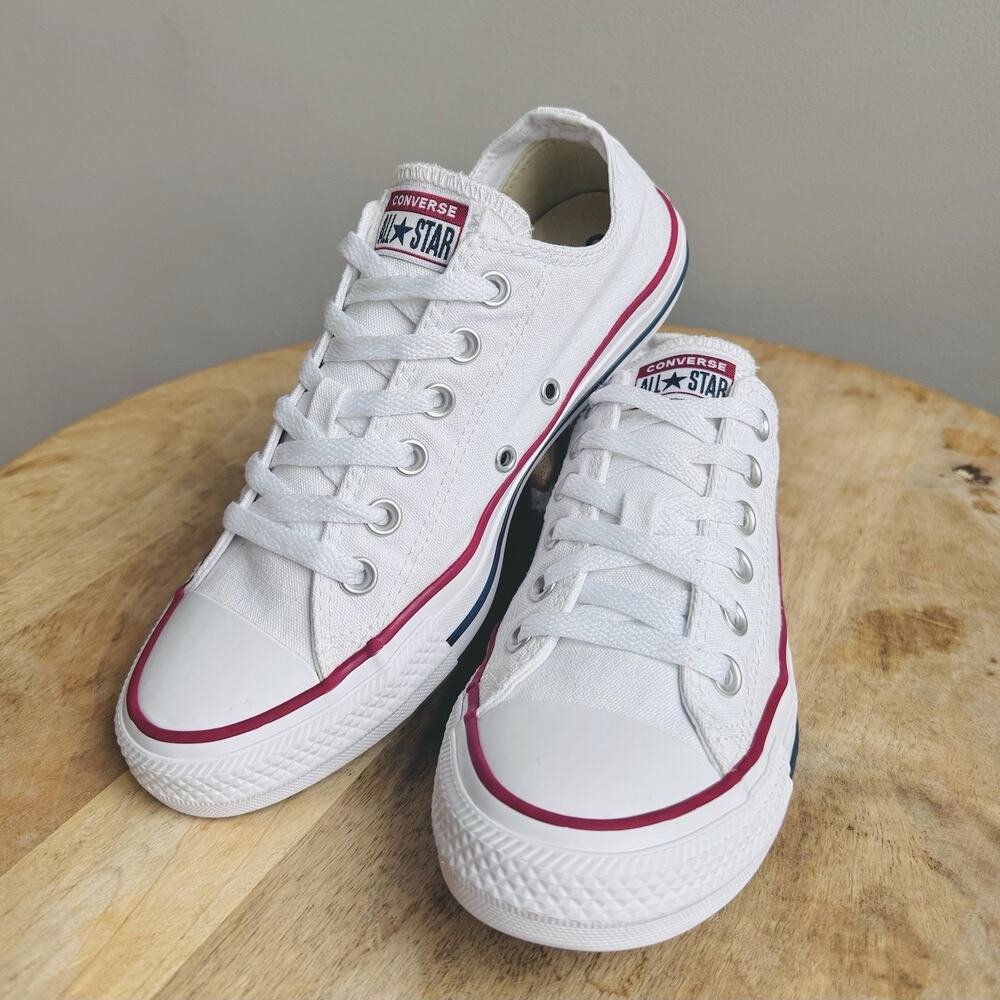 Converse Chuck Taylor All Star Women's Low-Top White Canvas Sneakers Size 9.5